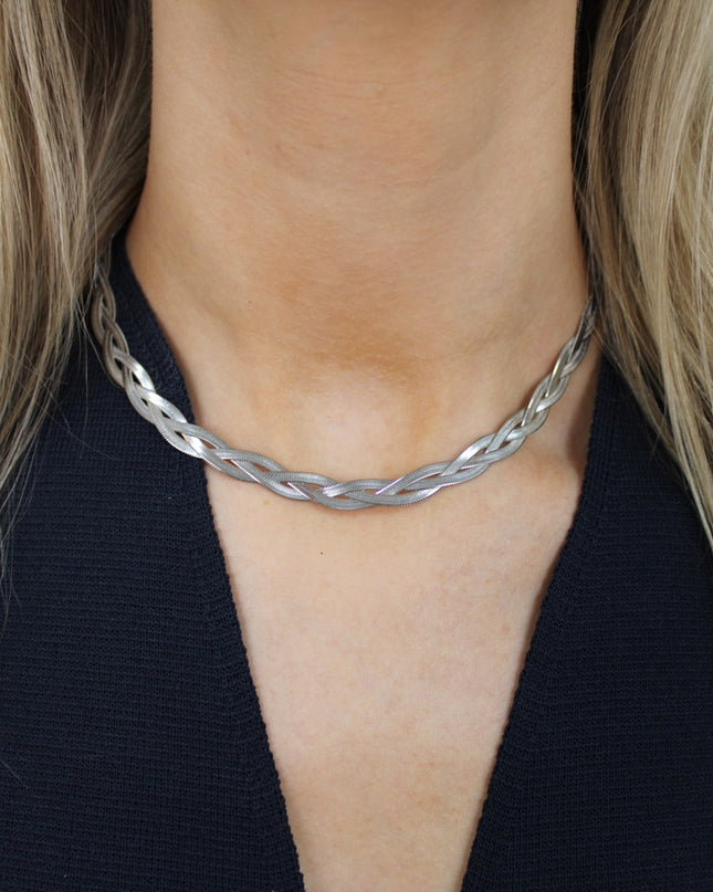 SUBTILE TWISTED NECKACE | ZILVER