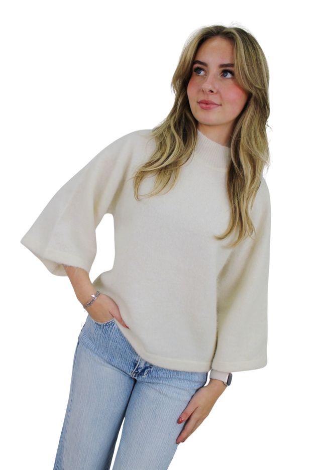 (PRE-ORDER MA 12 JAN) CLASSY SOFT FLAIR KNIT | VANILLA