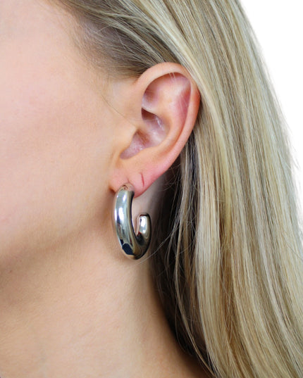 MEDIUM BASIC HOOP | ZILVER