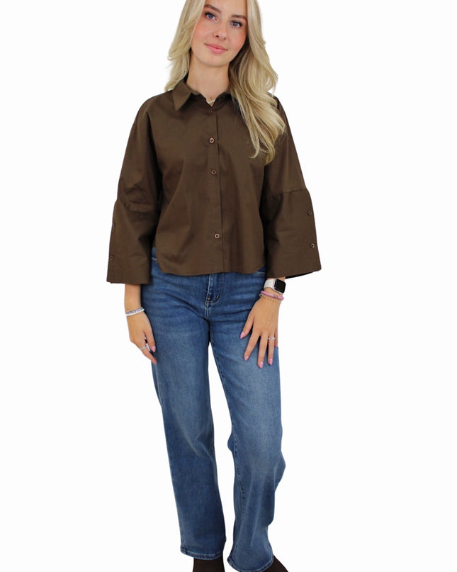 BASIC FLAIR BLOUSE | BROWN