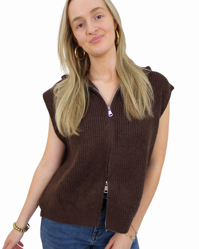 BASIC ZIP TOP | BROWN