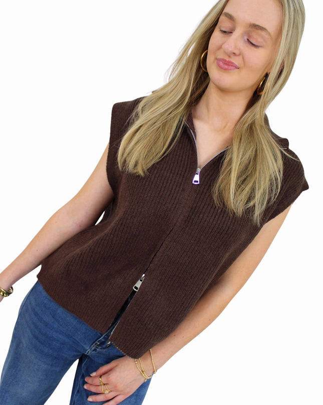 BASIC ZIP TOP | BROWN