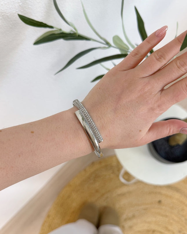 ZIRKONIA BANGLE | SILVER
