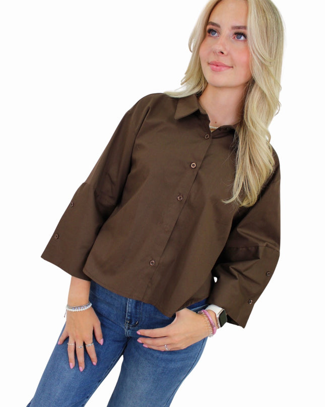 BASIC FLAIR BLOUSE | BROWN